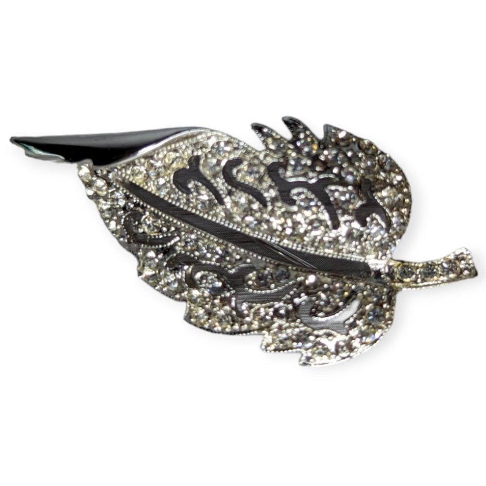 Silvertone Leaf Brooch/Pin